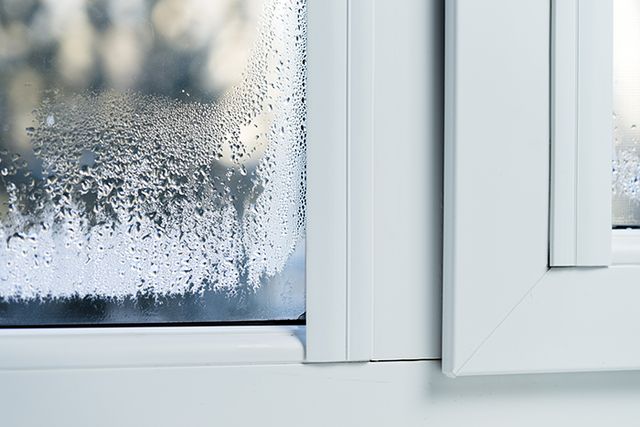 Double-glazed windows with thermal profiling